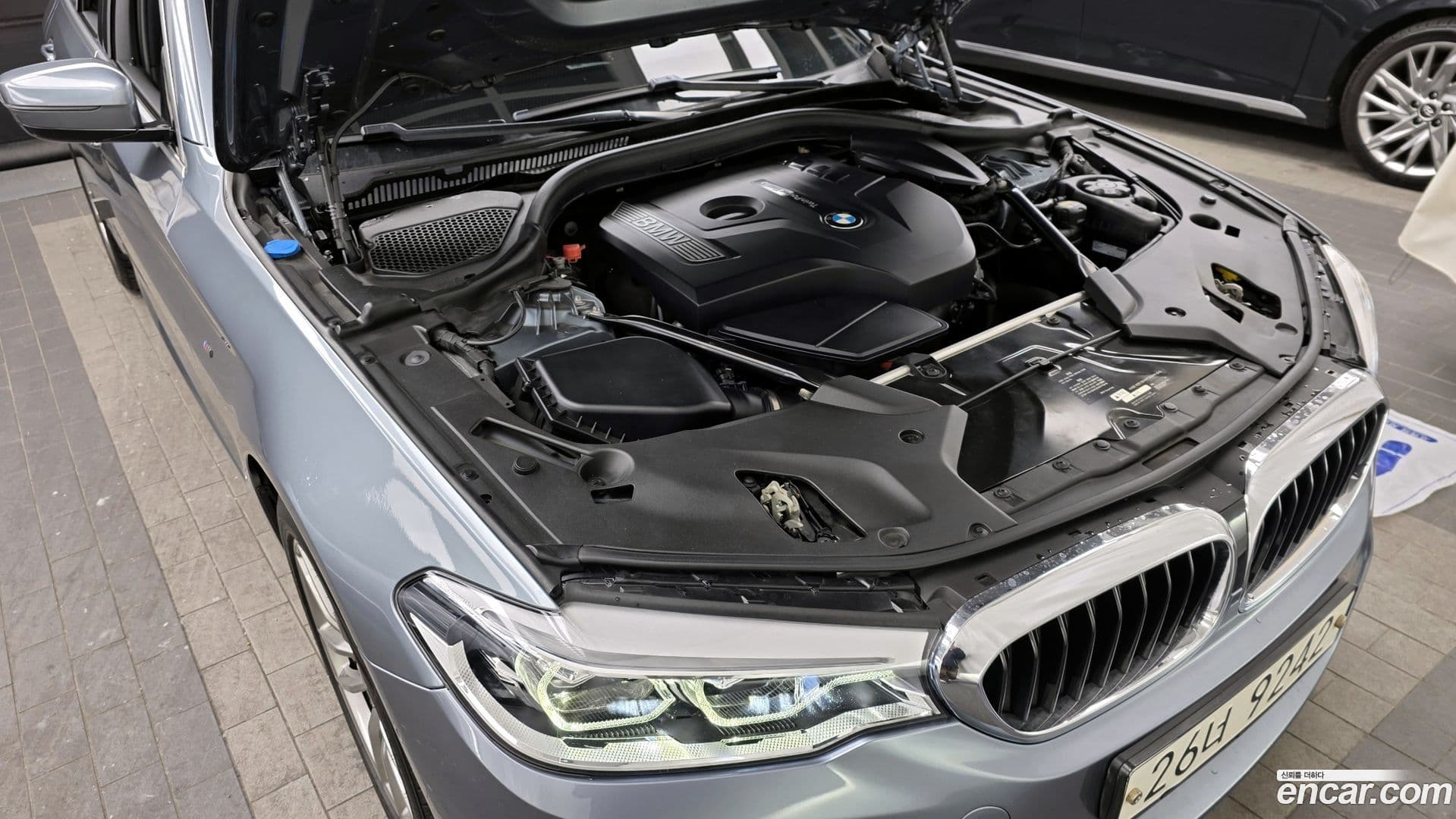 Main__Slider__Photo:5-Series BMW 2017.11-5