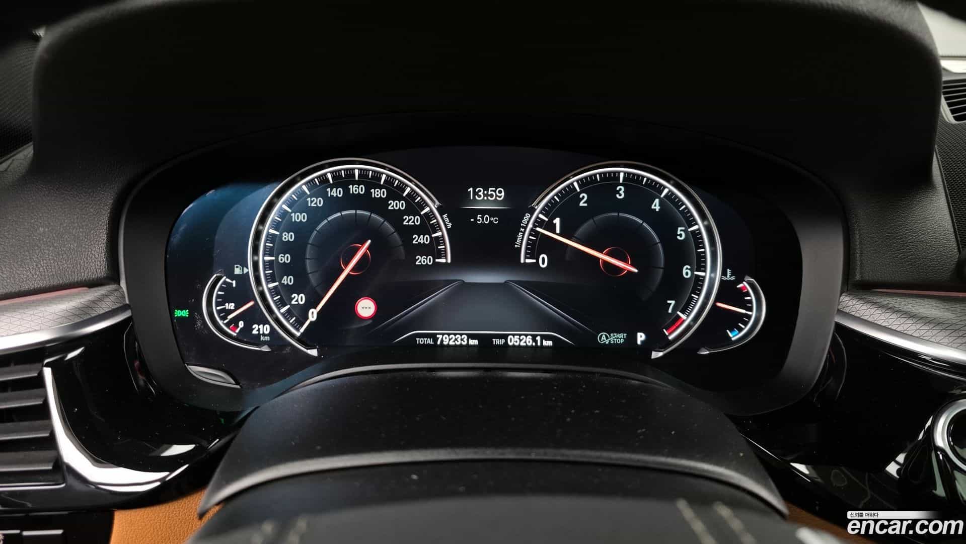 5-Series BMW 2017.11-INNER-008