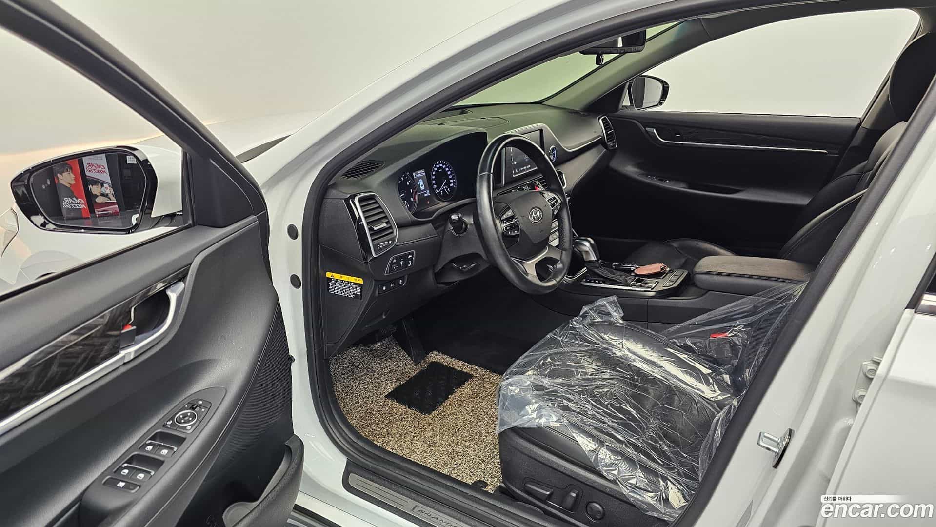 Grandeur Hyundai 2019.3-INNER-010