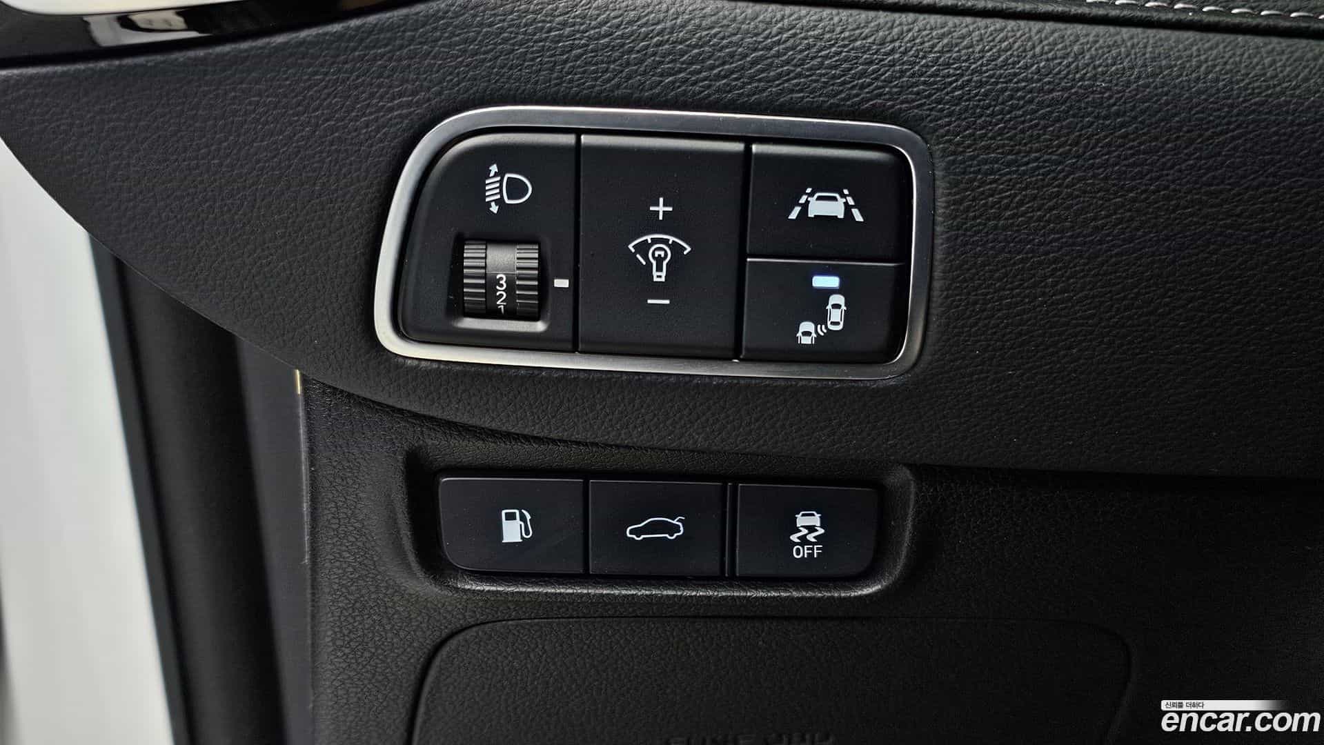 Grandeur Hyundai 2019.3-OPTION-017