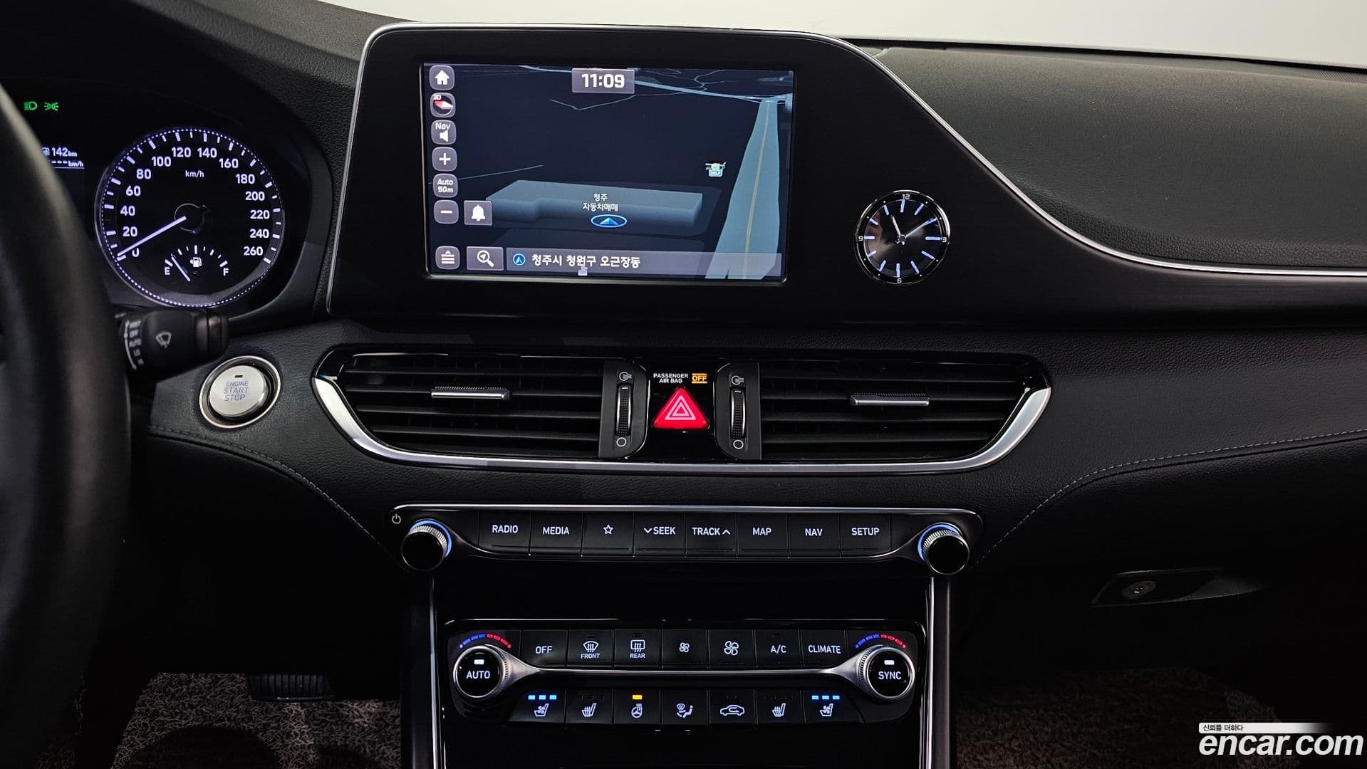 Main__Slider__Photo:Grandeur Hyundai 2019.3-15