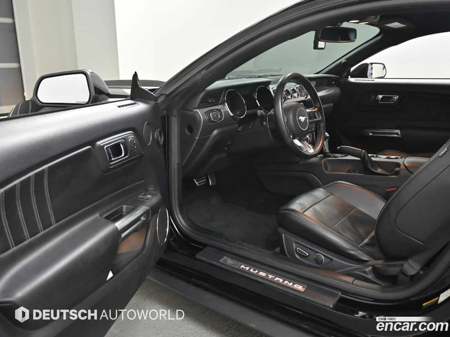 Mustang Ford 2015.11-OPTION-015