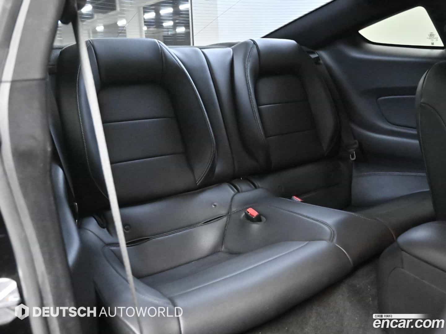 Mustang Ford 2015.11-OPTION-016