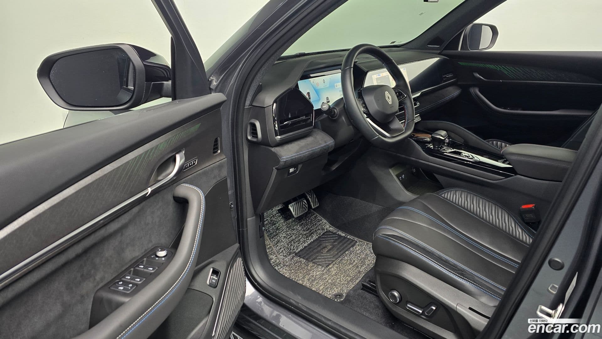 Main__Slider__Photo:Grand Koleos Renault-KoreaSamsung 2025.5-10