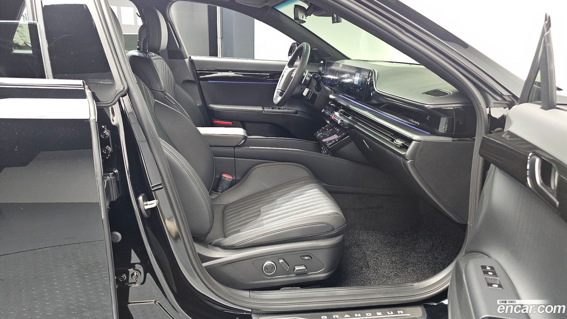 Main__Slider__Photo:Grandeur Hyundai 2025.3-10