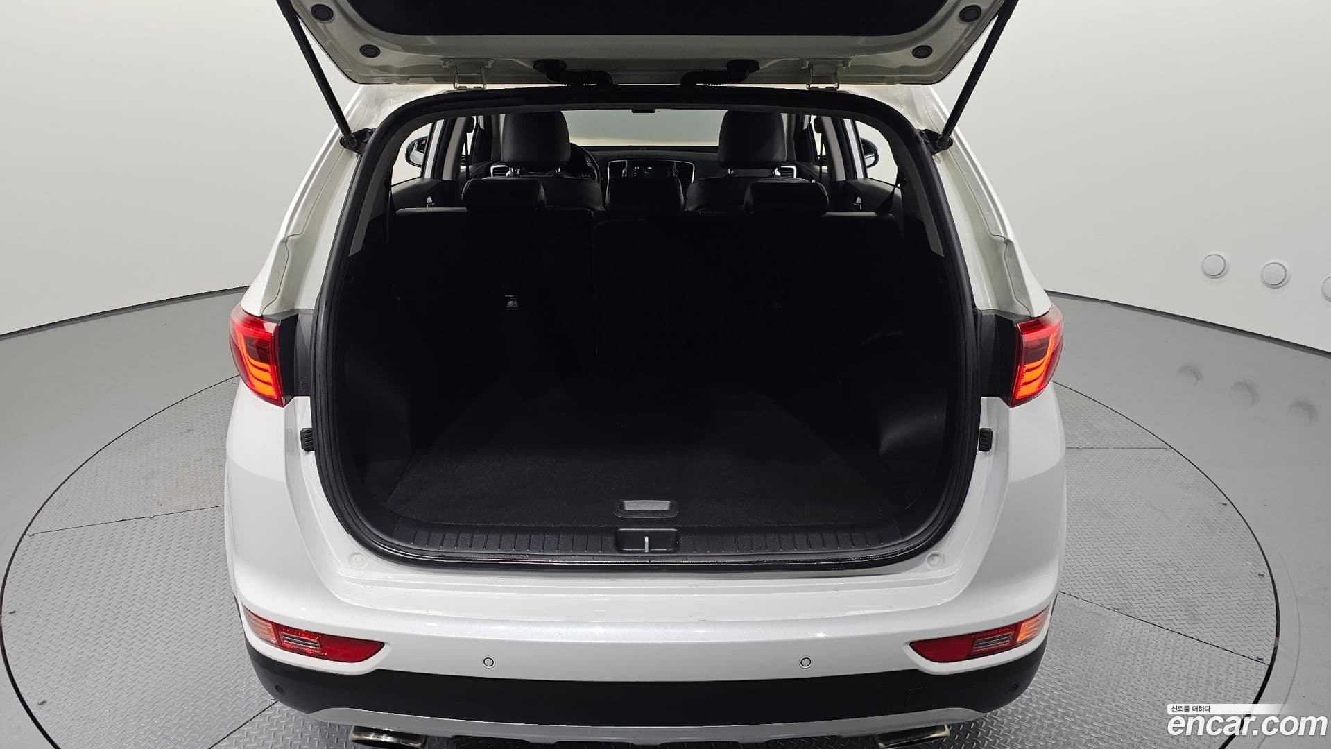 Main__Slider__Photo:Sportage Kia 2016.9-19