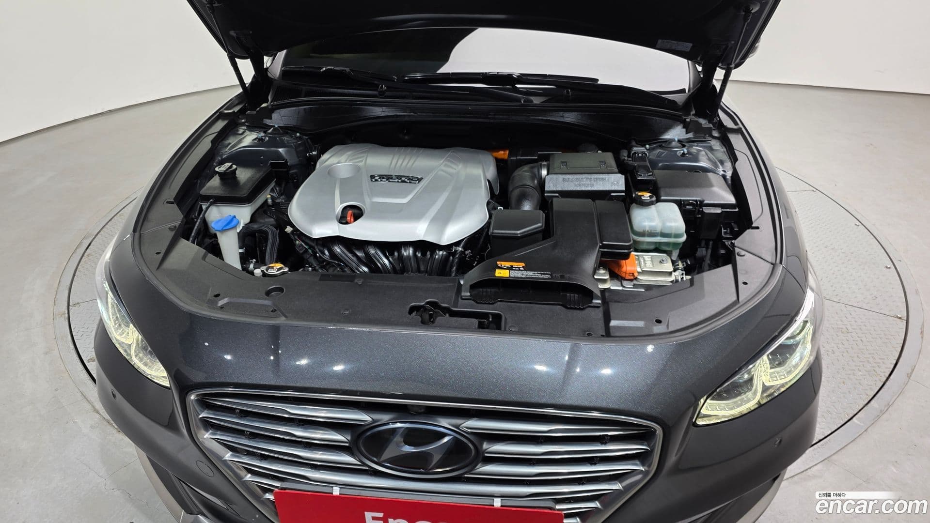 Main__Slider__Photo:Grandeur Hyundai 2018.5-5