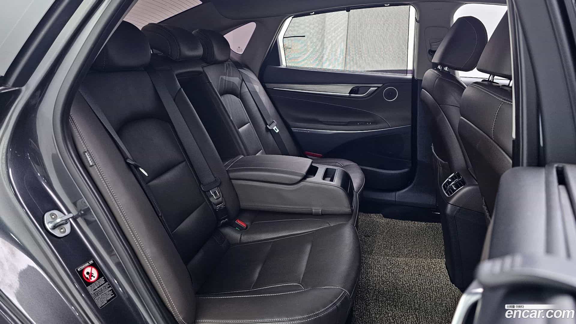 Grandeur Hyundai 2018.5-OPTION-016