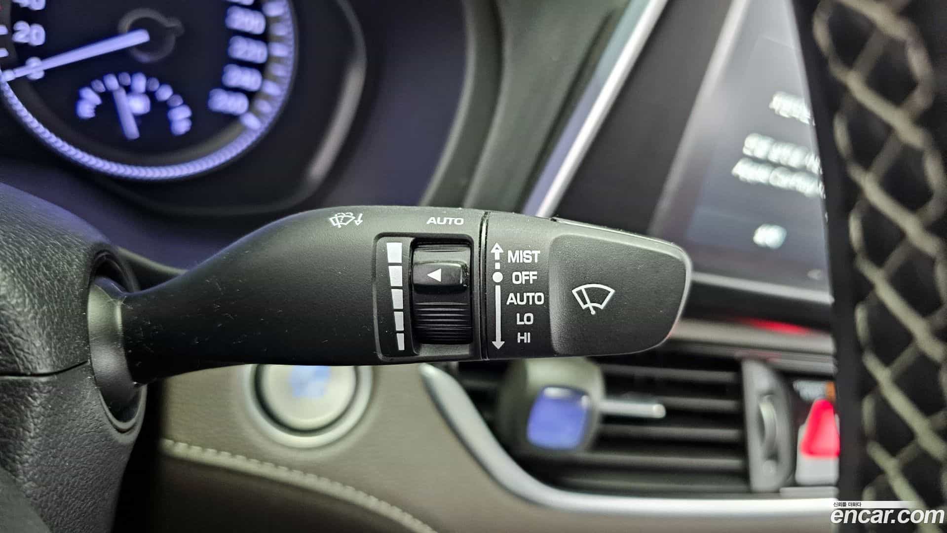 Grandeur Hyundai 2018.5-OPTION-021