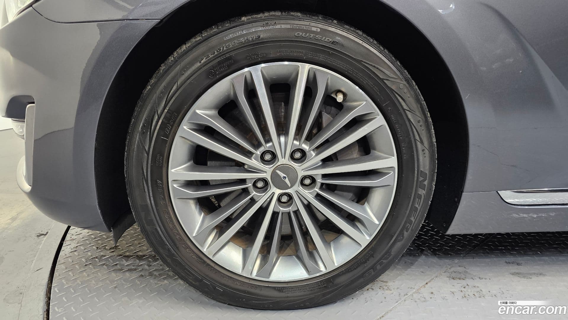 Main__Slider__Photo:EQ900 Genesis 2016.4-4