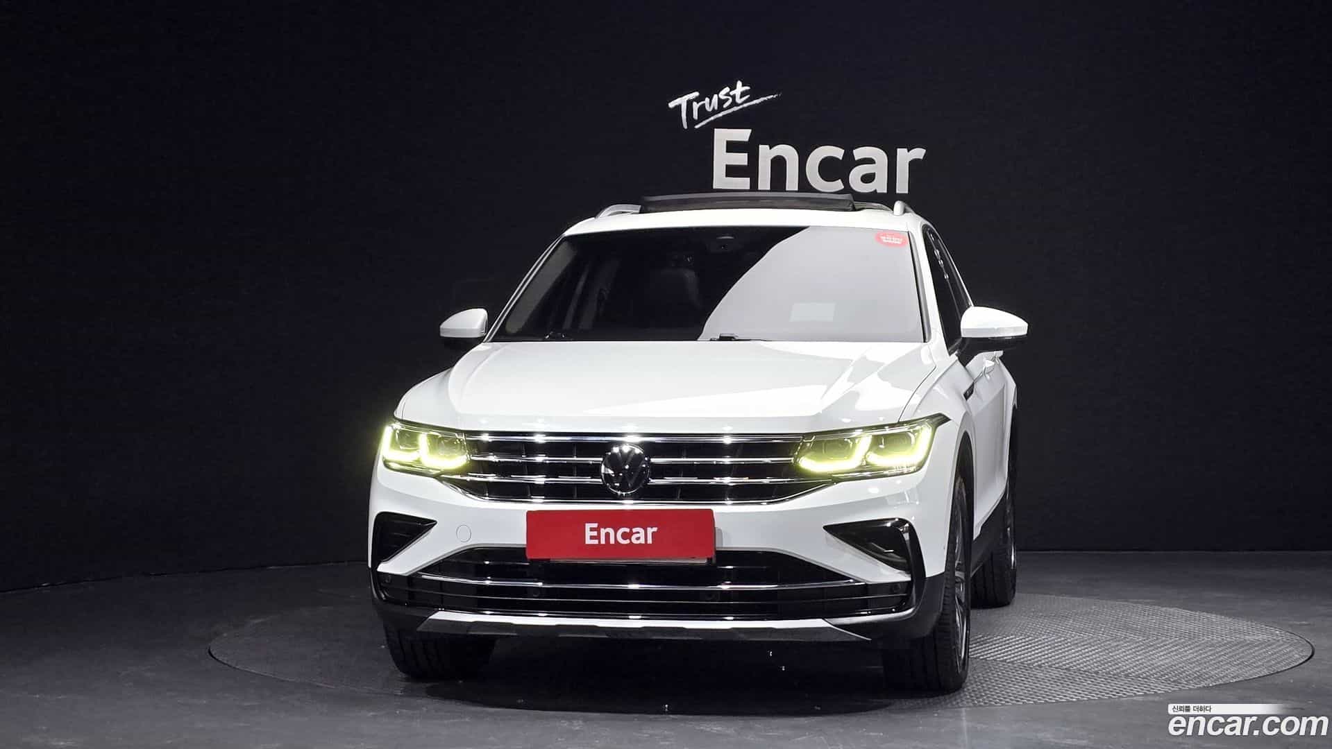 Tiguan Volkswagen 2023.10-OUTER-003