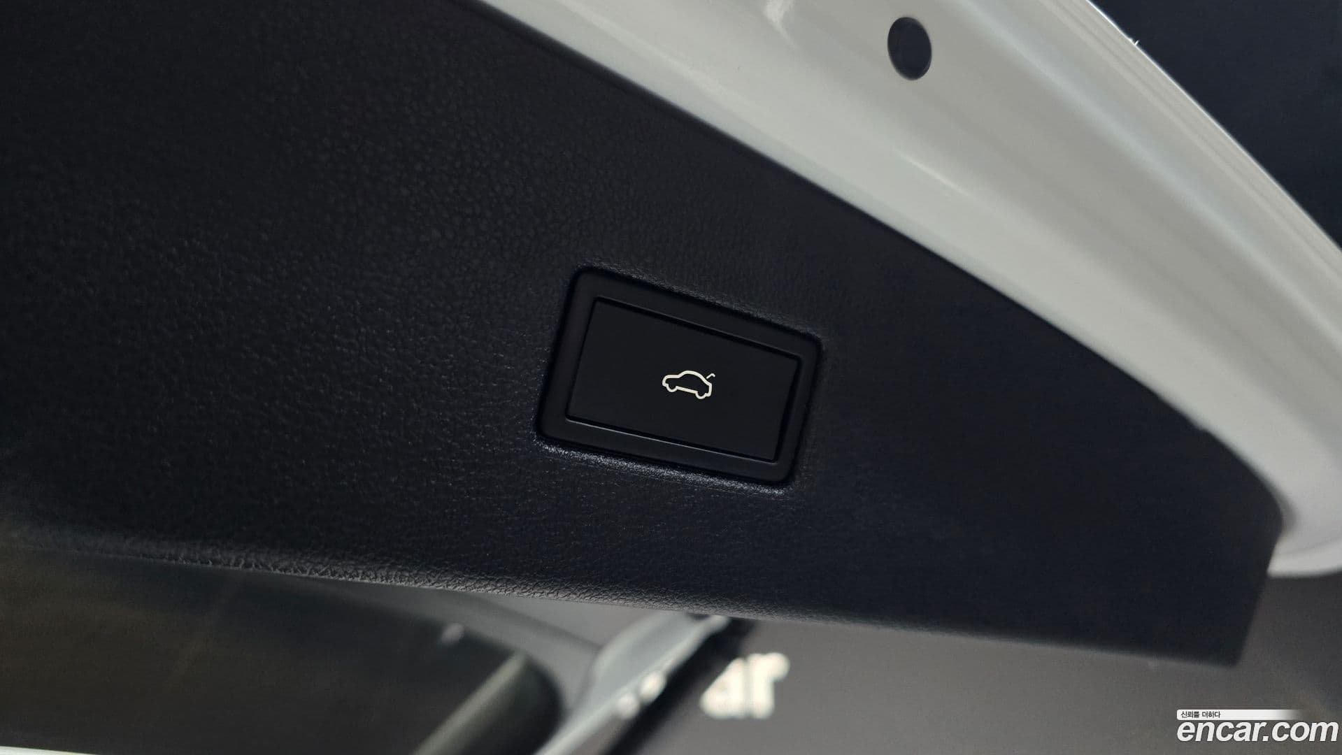 Main__Slider__Photo:Tiguan Volkswagen 2023.10-18