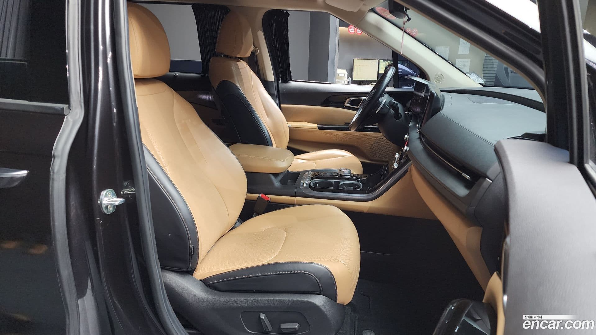 Main__Slider__Photo:Canival Kia 2020.9-10