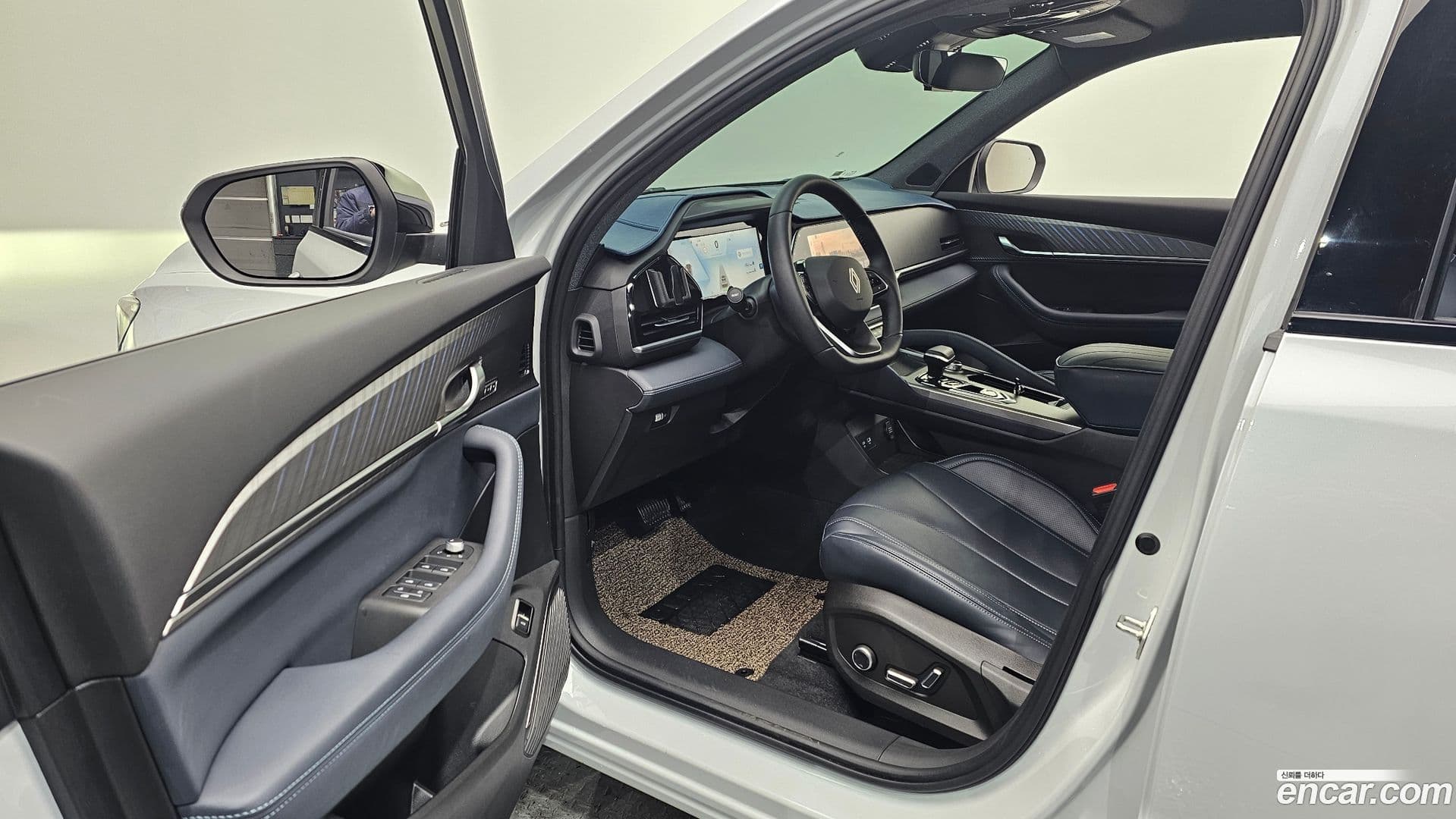 Main__Slider__Photo:Grand Koleos Renault-KoreaSamsung 2025.0-9