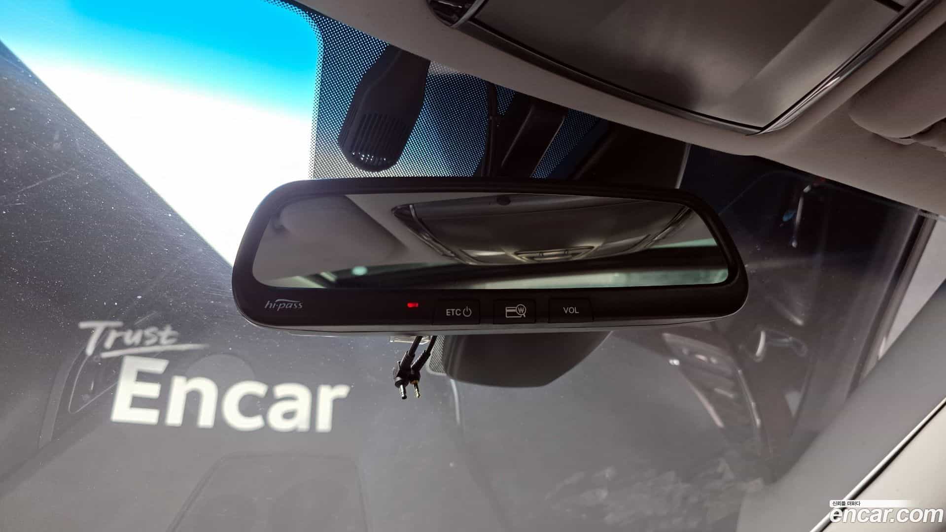 Grandeur Hyundai 2015.0-OPTION-020