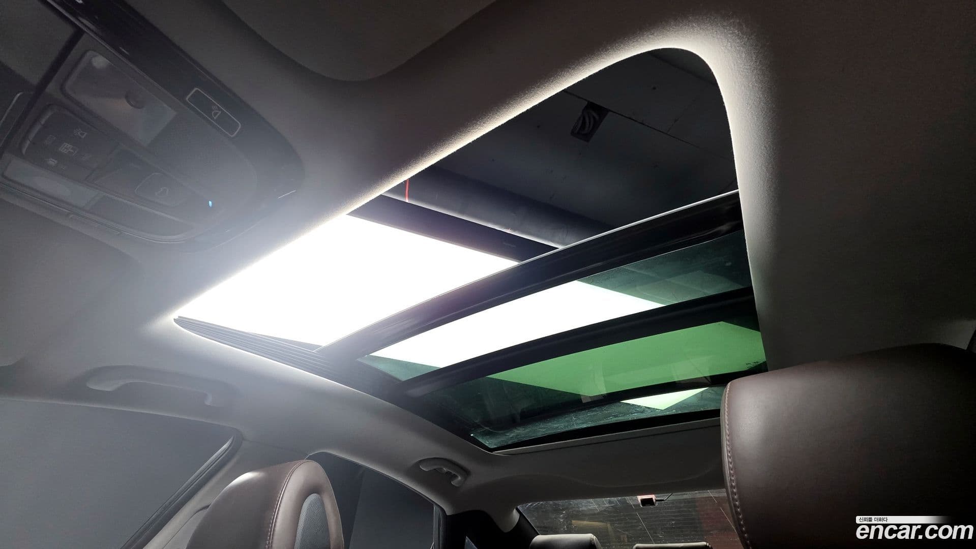 Main__Slider__Photo:Grandeur Hyundai 2015.0-18