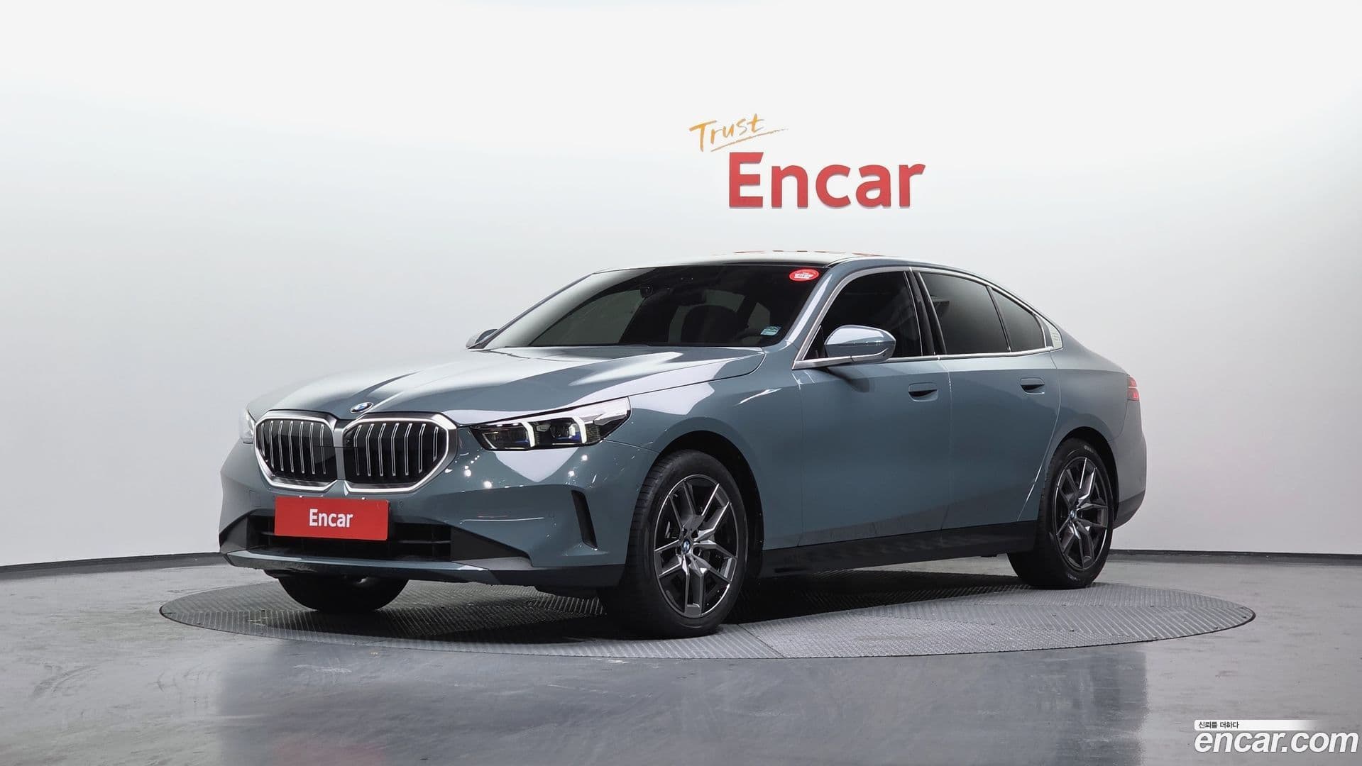 Main__Slider__Photo:5-Series BMW 2024.0-0