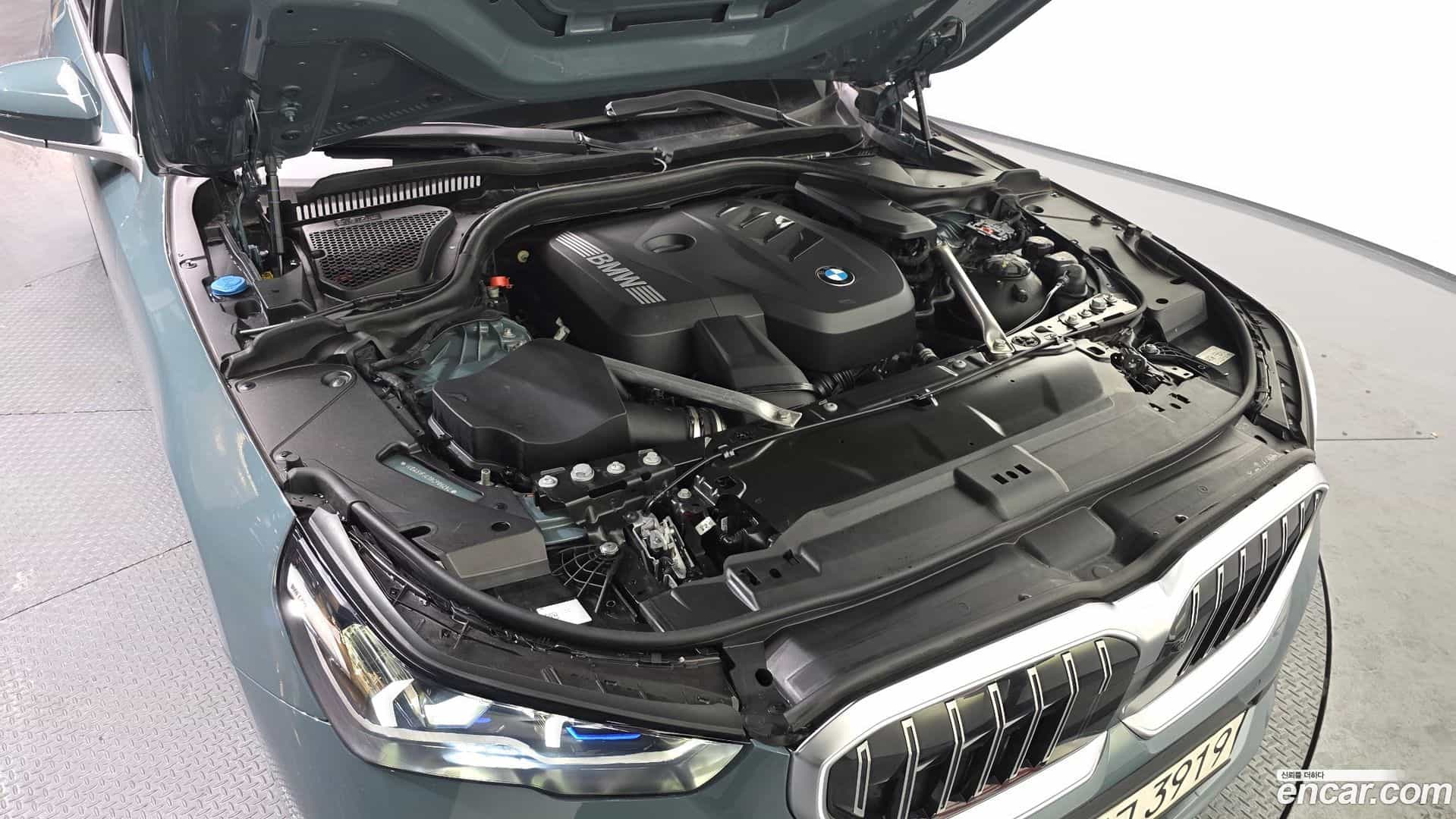 5-Series BMW 2024.0-INNER-006