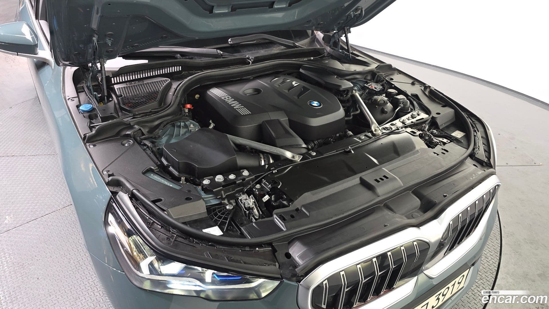 Main__Slider__Photo:5-Series BMW 2024.0-5