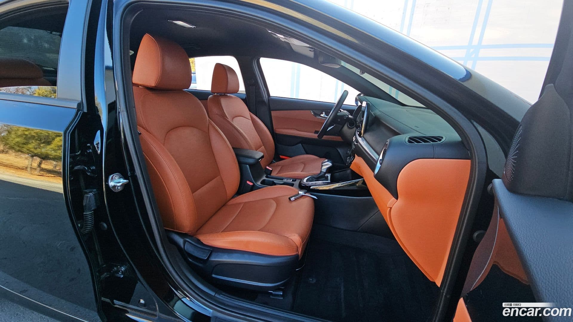 Main__Slider__Photo:K3 Kia 2024.0-10