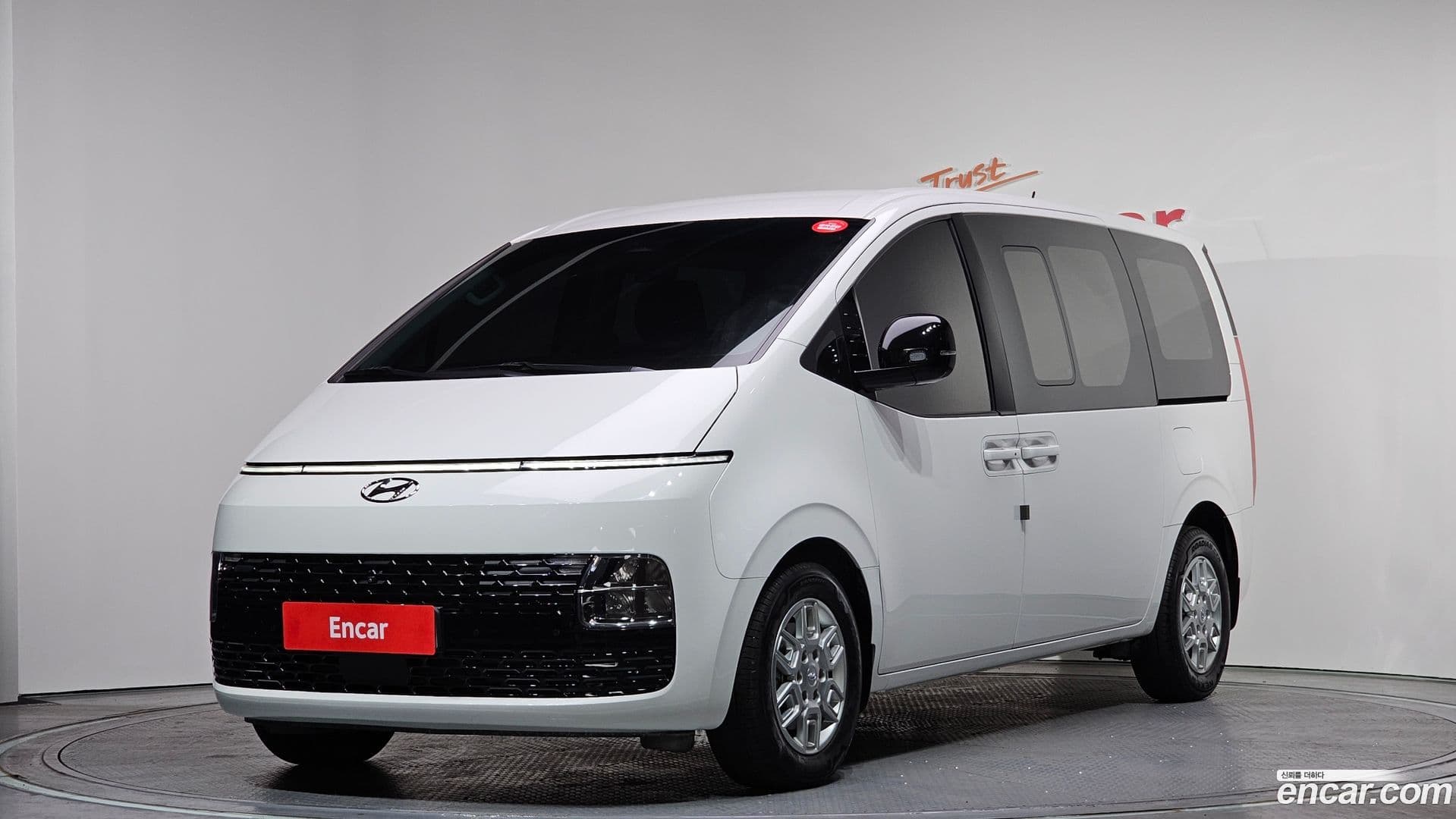 Main__Slider__Photo:Staria Hyundai 2024.0-0