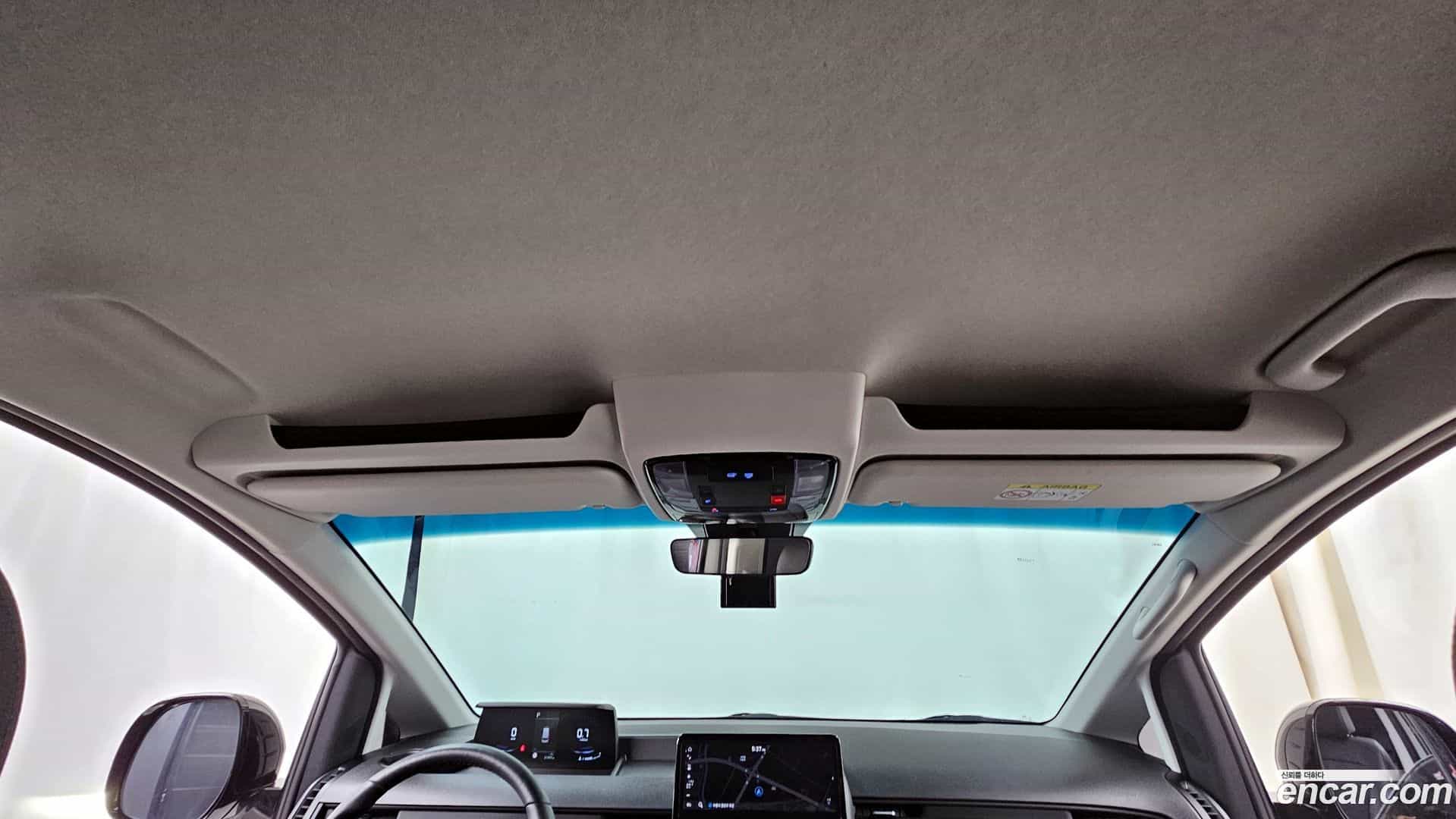 Staria Hyundai 2024.0-OPTION-023