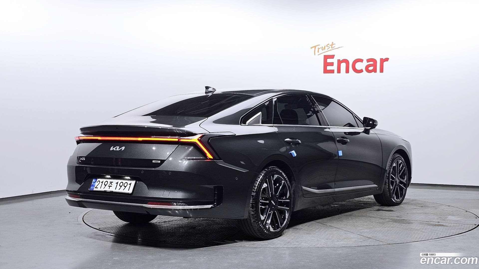 Main__Slider__Photo:K8 Kia 2025.0-1