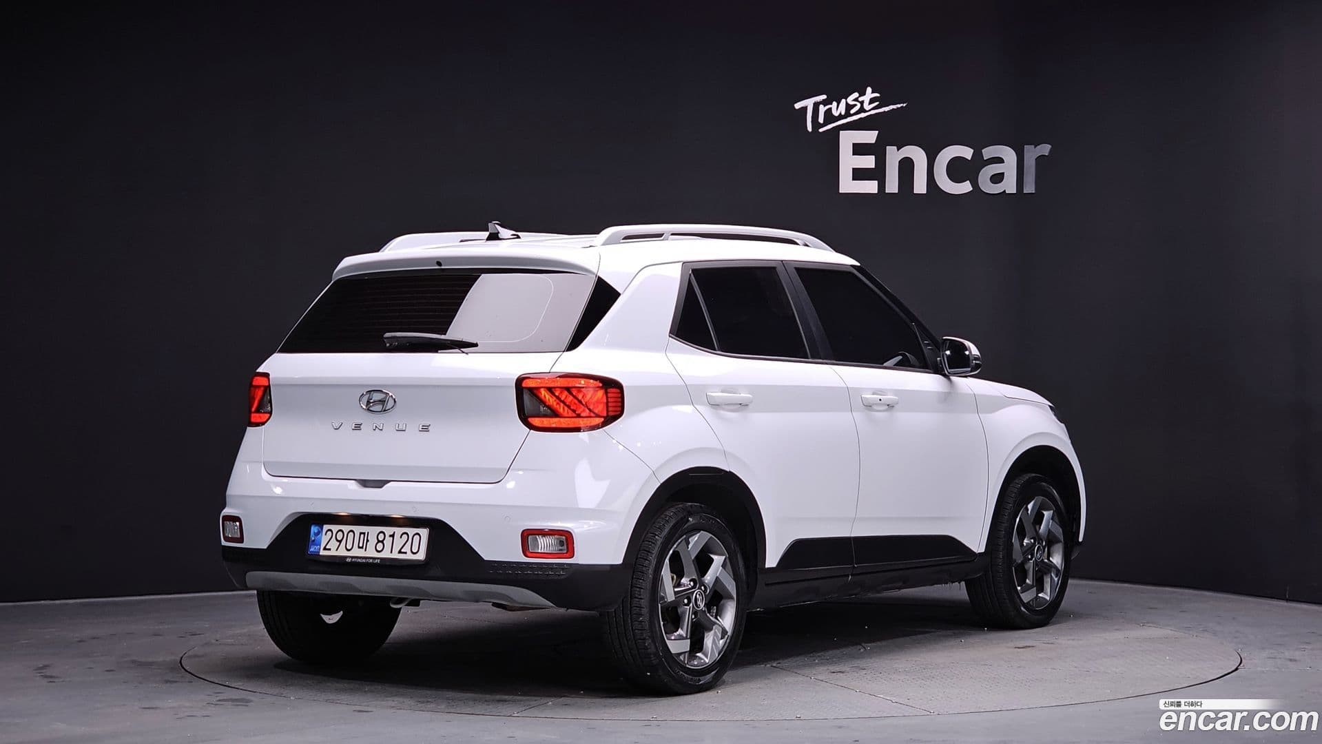 Main__Slider__Photo:Venue Hyundai 2021.3-1