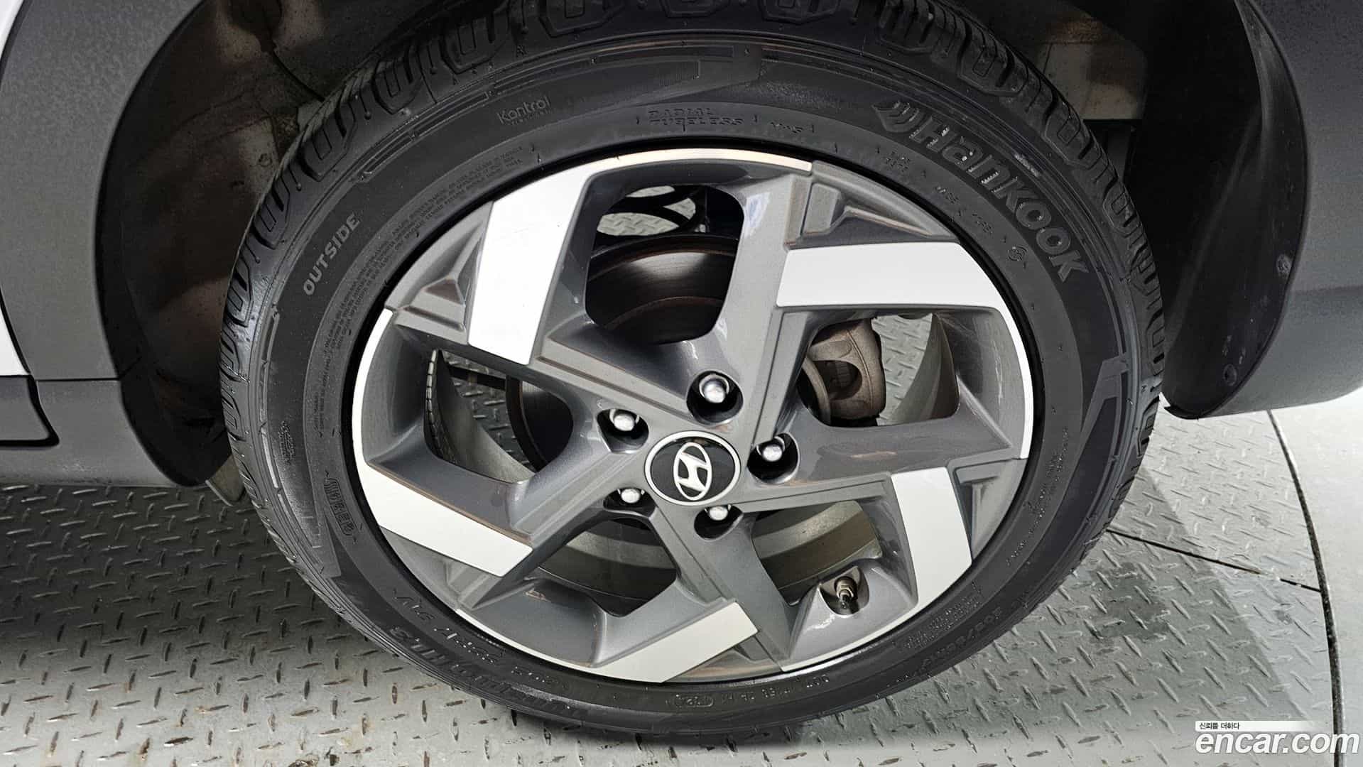 Venue Hyundai 2021.3-OUTER-005