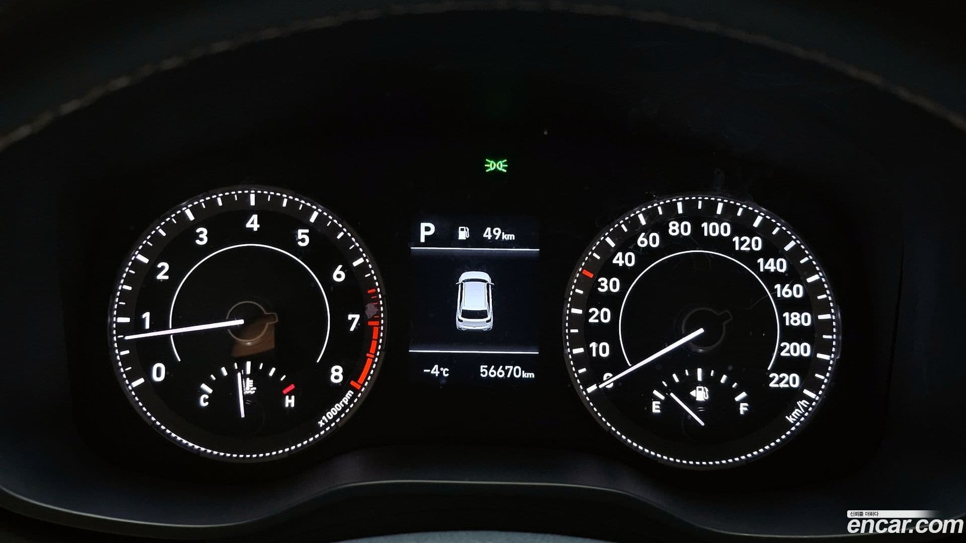 Main__Slider__Photo:Venue Hyundai 2021.3-7