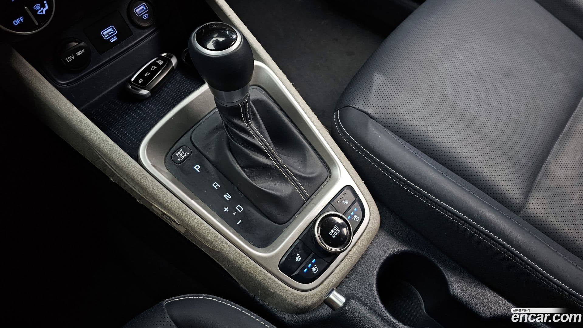 Main__Slider__Photo:Venue Hyundai 2021.3-8