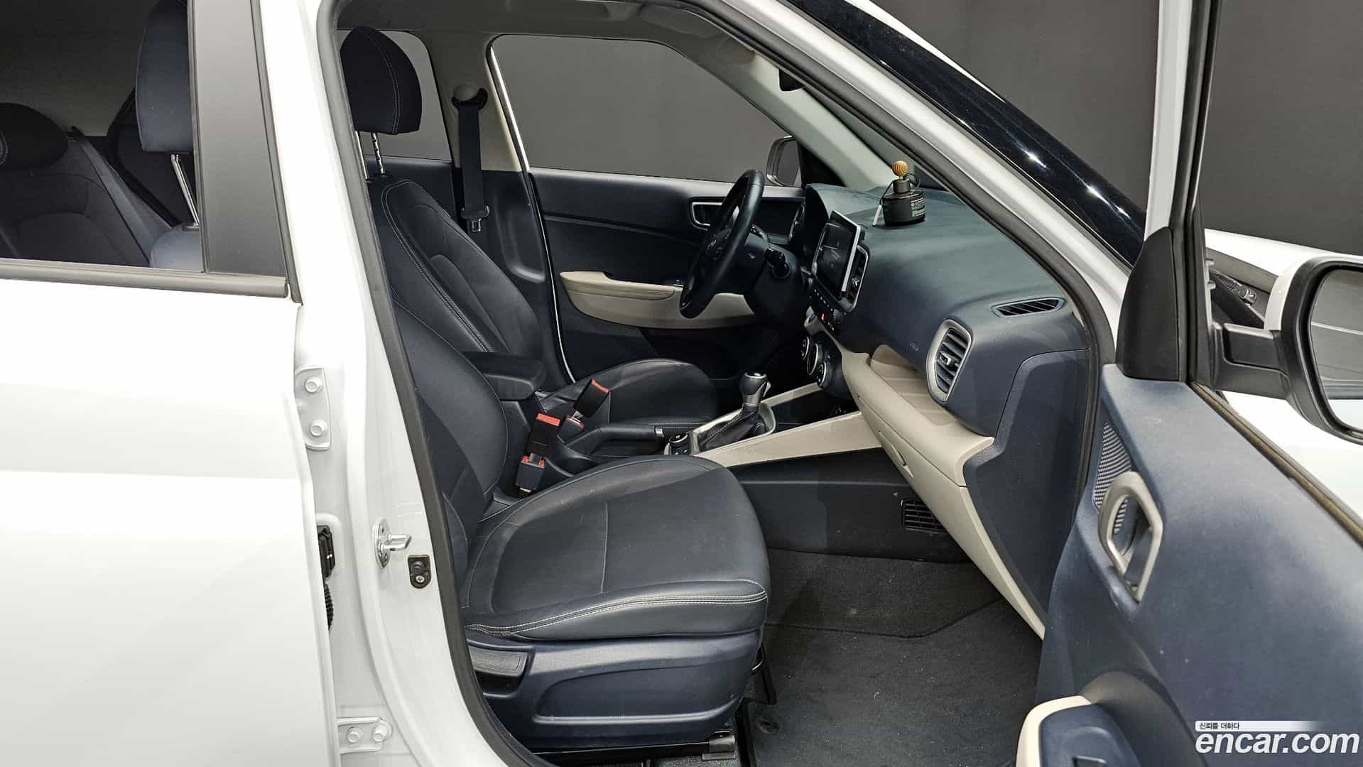 Venue Hyundai 2021.3-OPTION-015