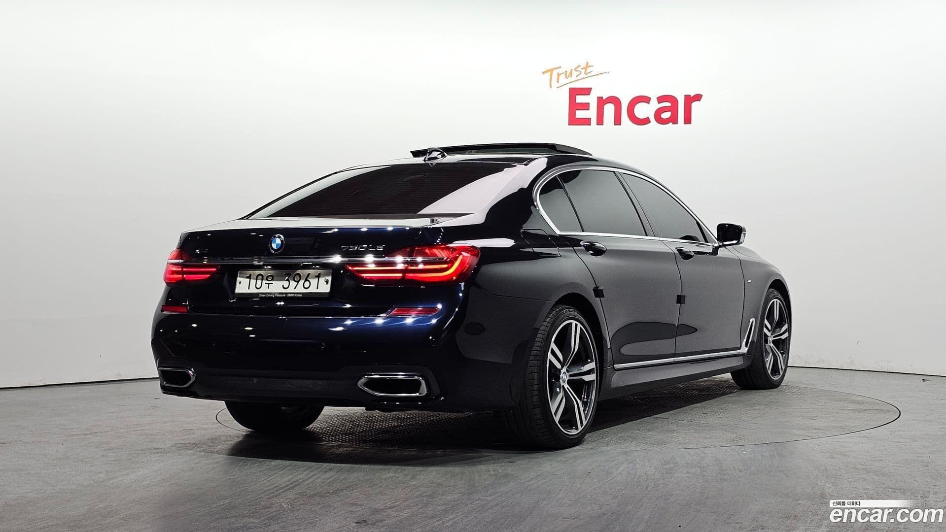 Main__Slider__Photo:7-Series BMW 2019.2-1