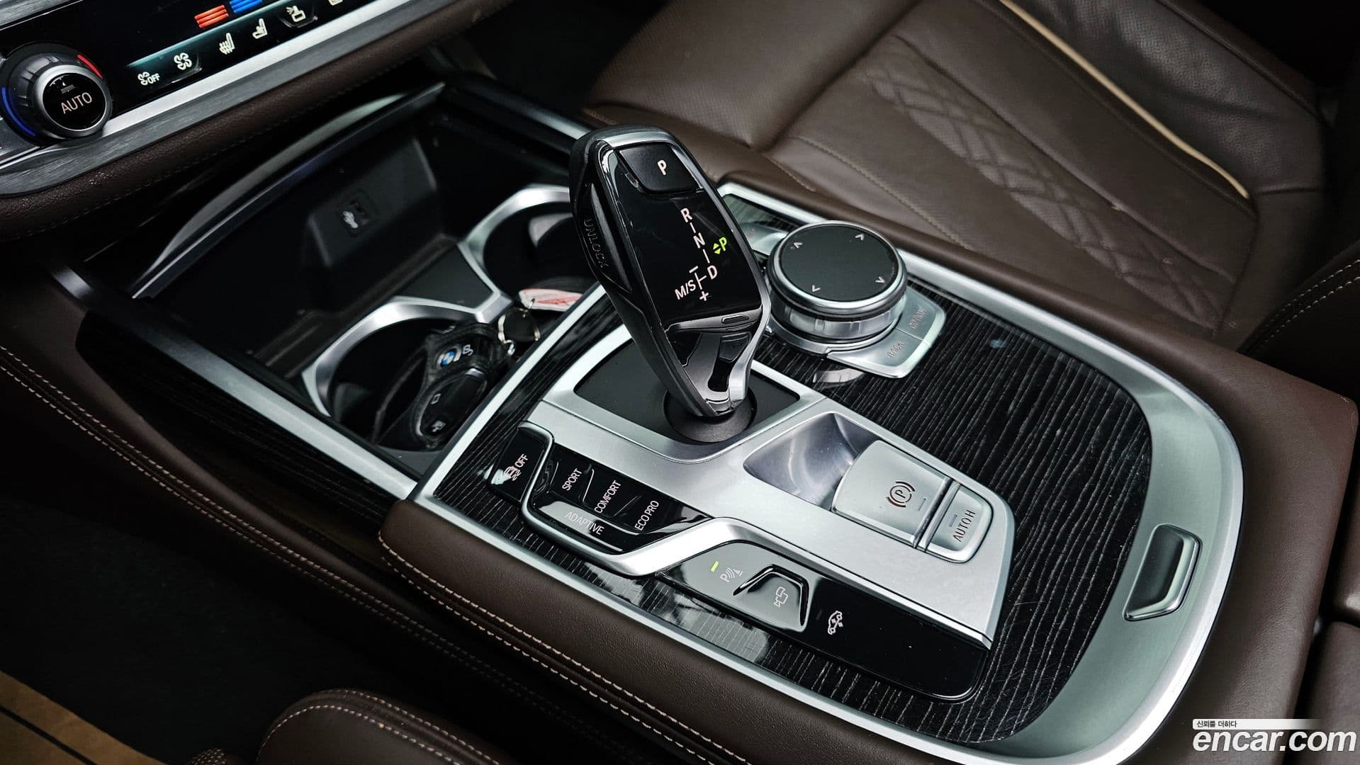 Main__Slider__Photo:7-Series BMW 2019.2-8