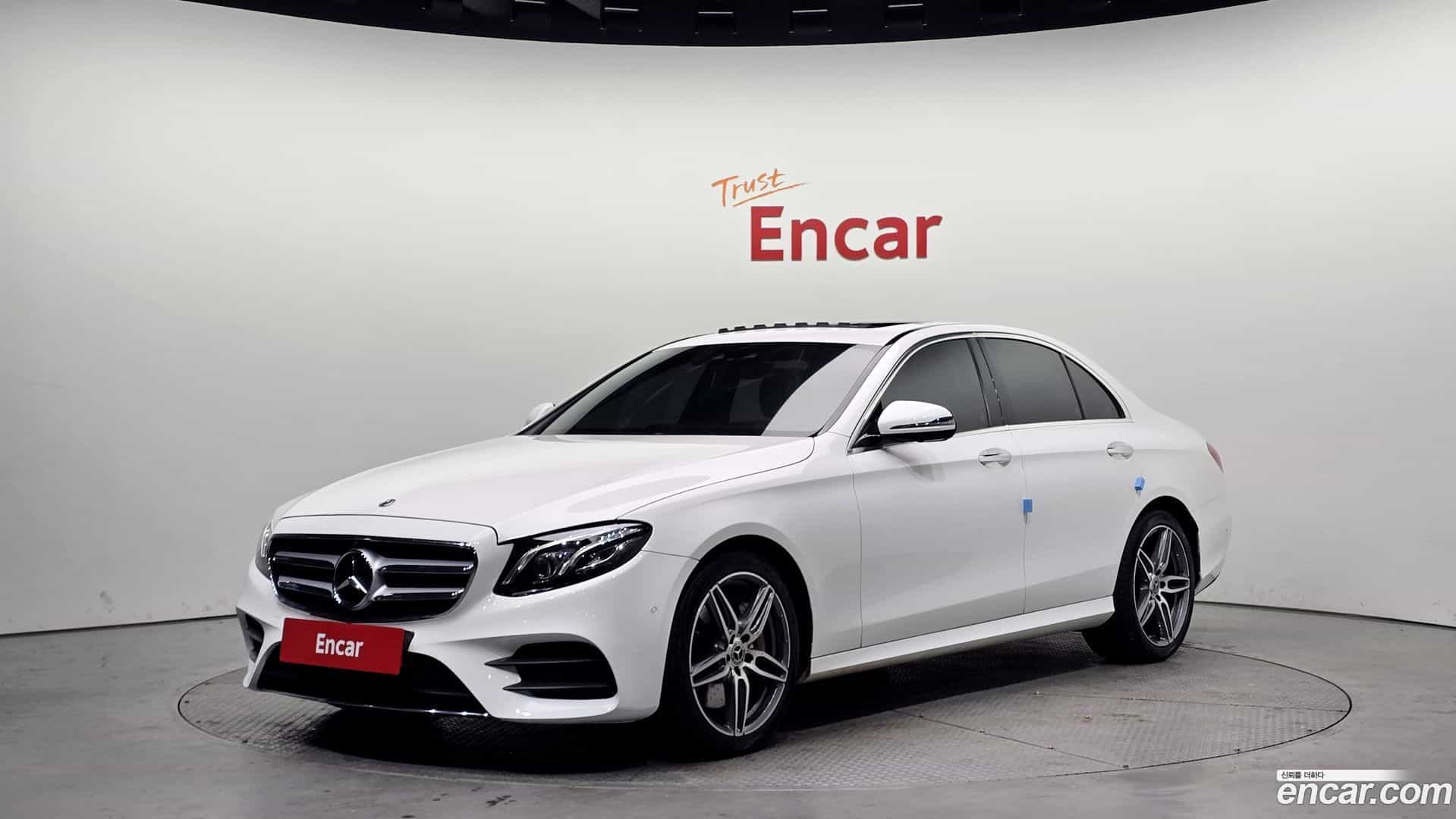 E-Class Mercedes-Benz 2019.0-OUTER-001