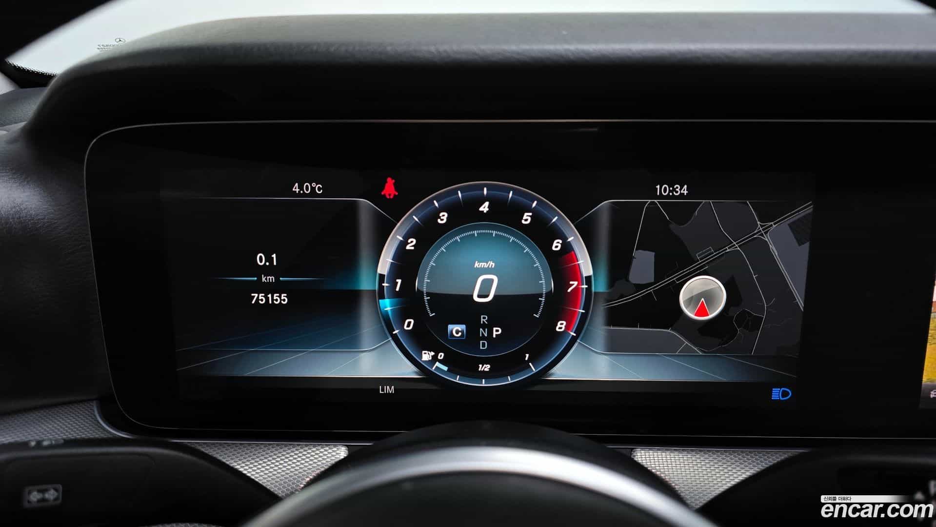 E-Class Mercedes-Benz 2019.0-INNER-008