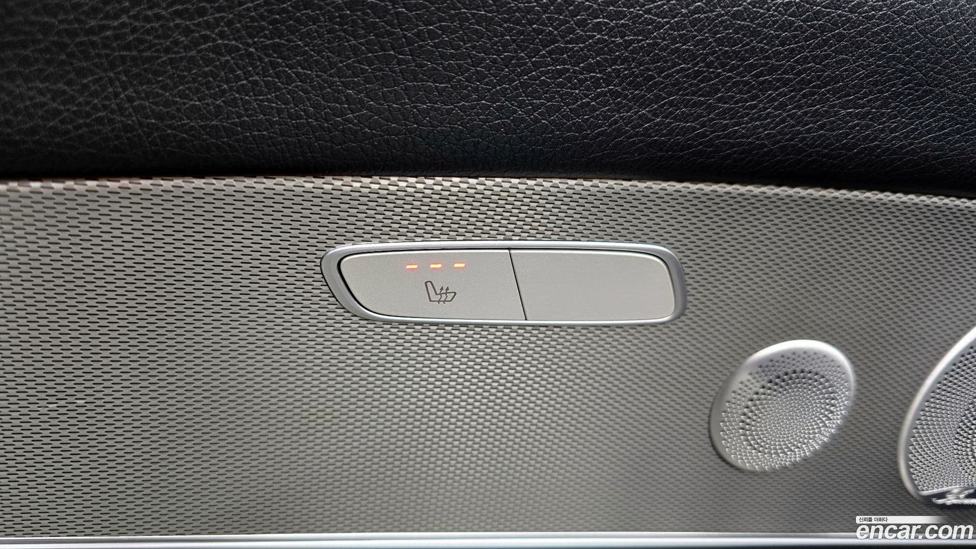 Main__Slider__Photo:E-Class Mercedes-Benz 2019.0-16