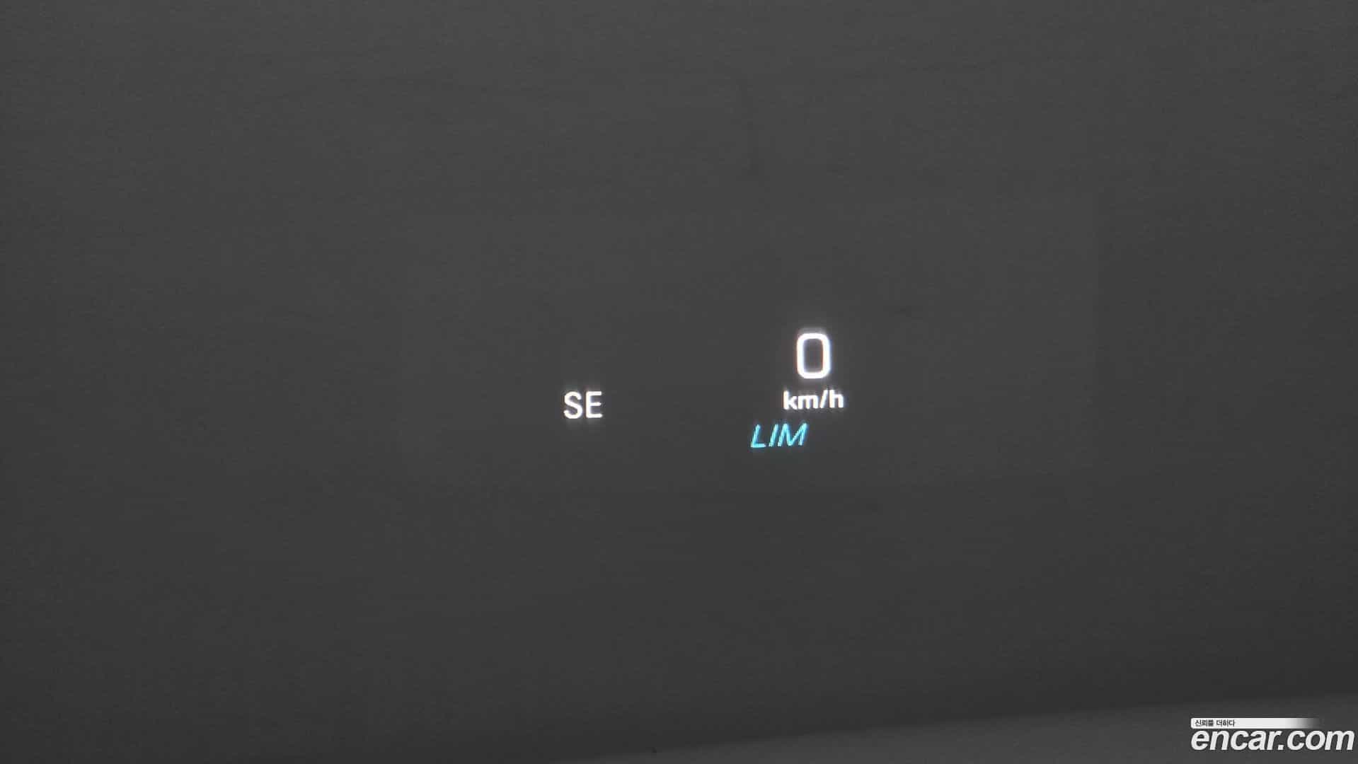 E-Class Mercedes-Benz 2019.0-OPTION-022