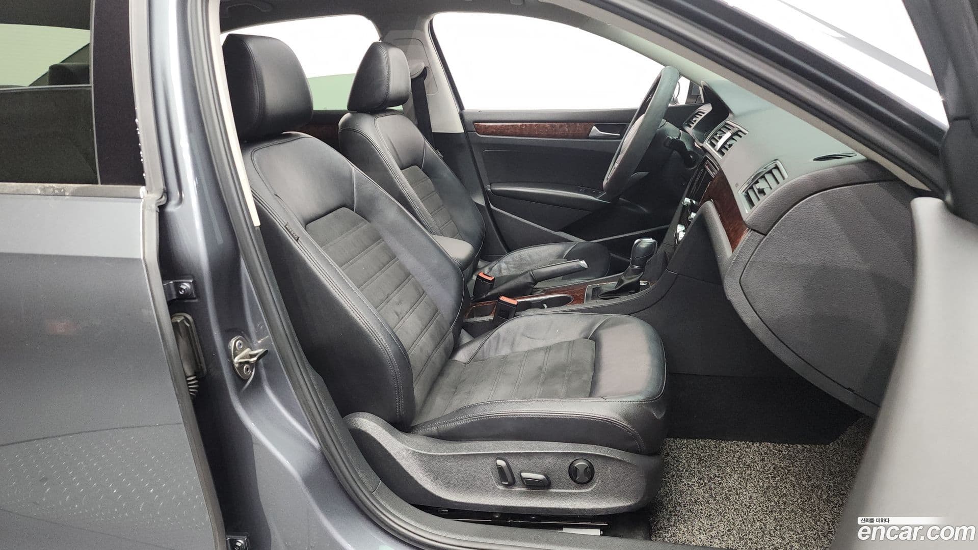 Main__Slider__Photo:Passat Volkswagen 2013.6-10