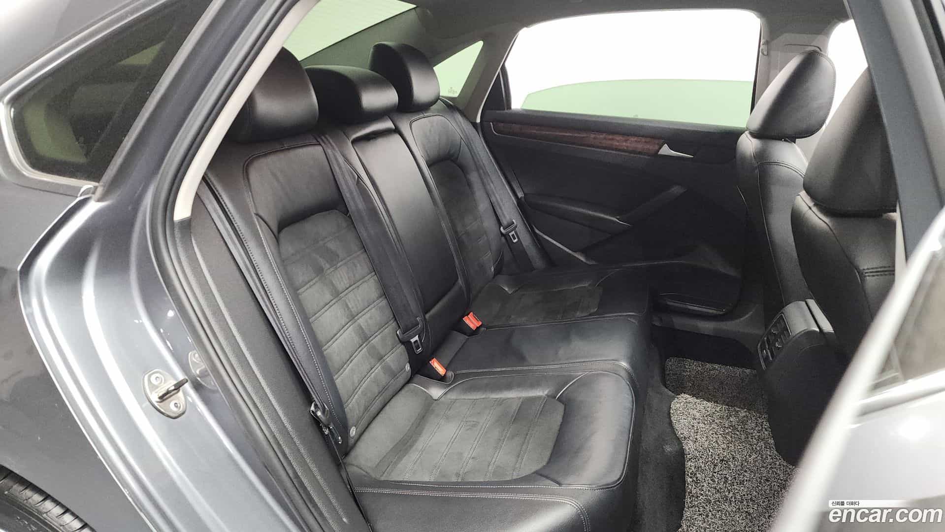 Passat Volkswagen 2013.6-OPTION-016