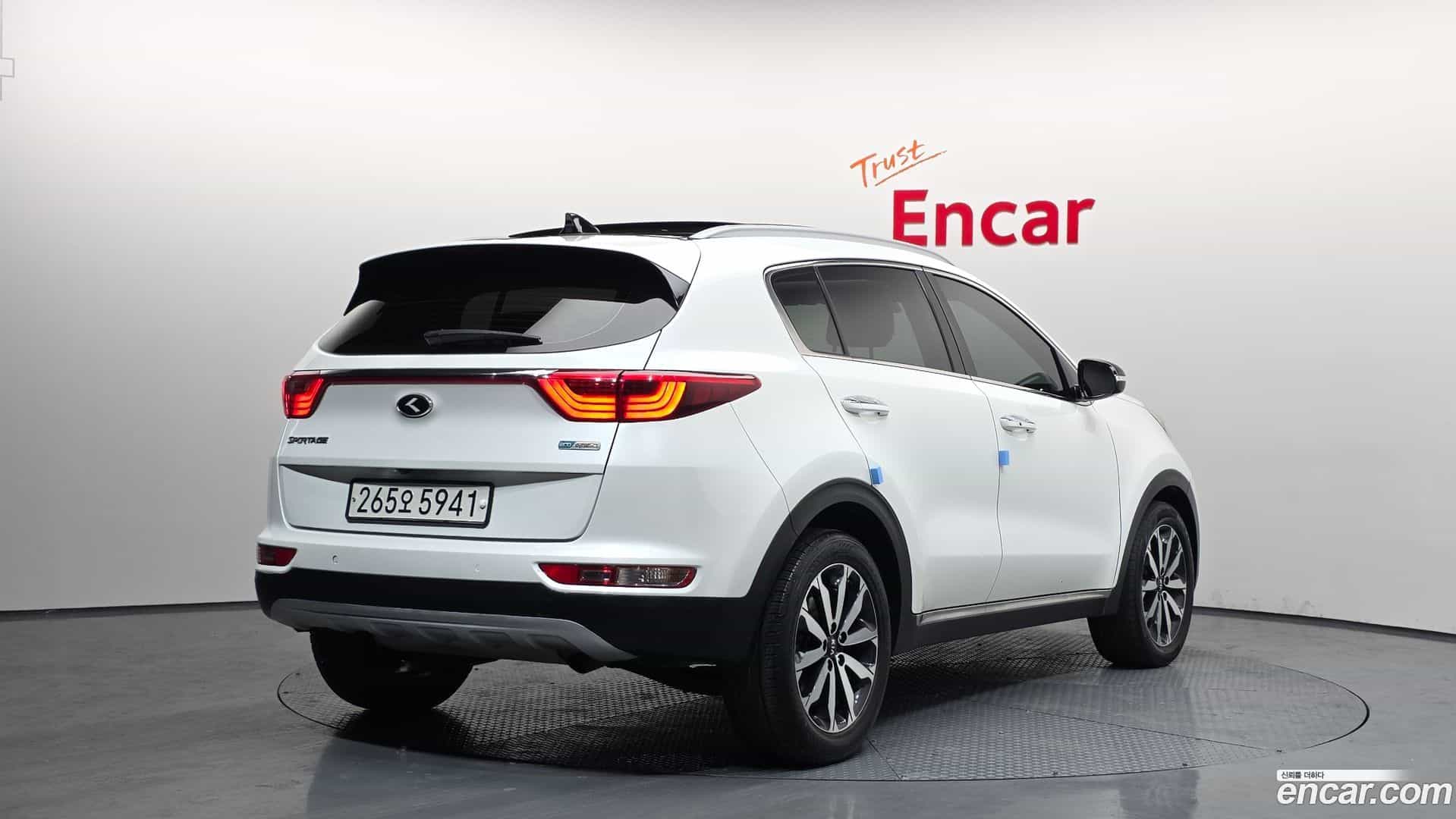 Sportage Kia 2015.11-OUTER-002