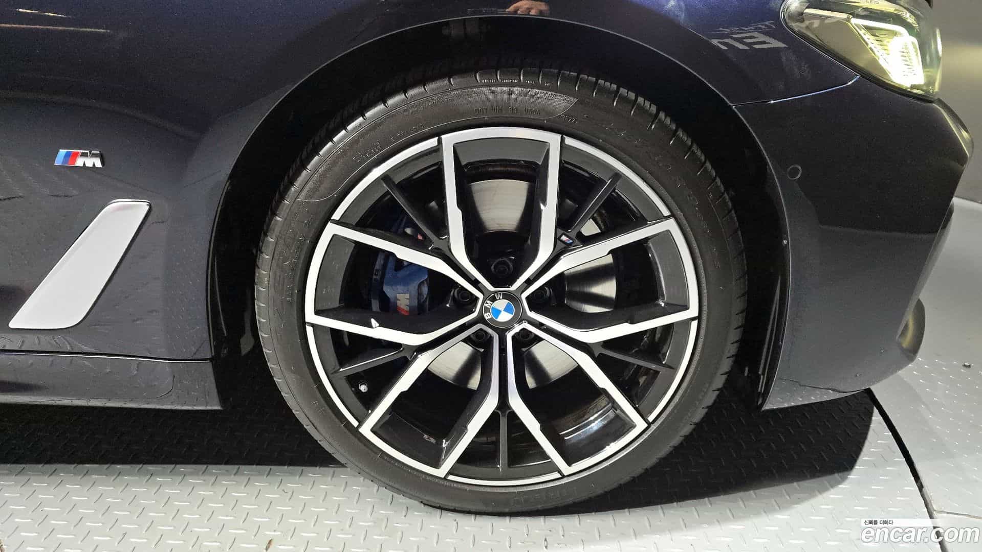 5-Series BMW 2021.1-OUTER-005