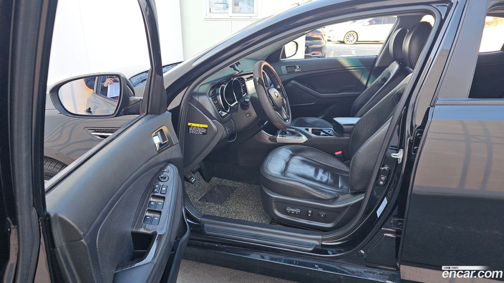 Main__Slider__Photo:K5 Kia 2012.7-9