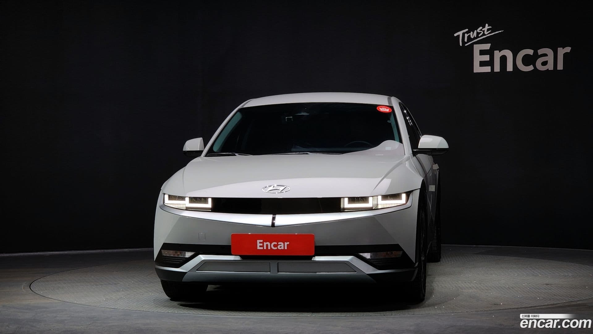 Main__Slider__Photo:Ioniq5 Hyundai 2023.10-2