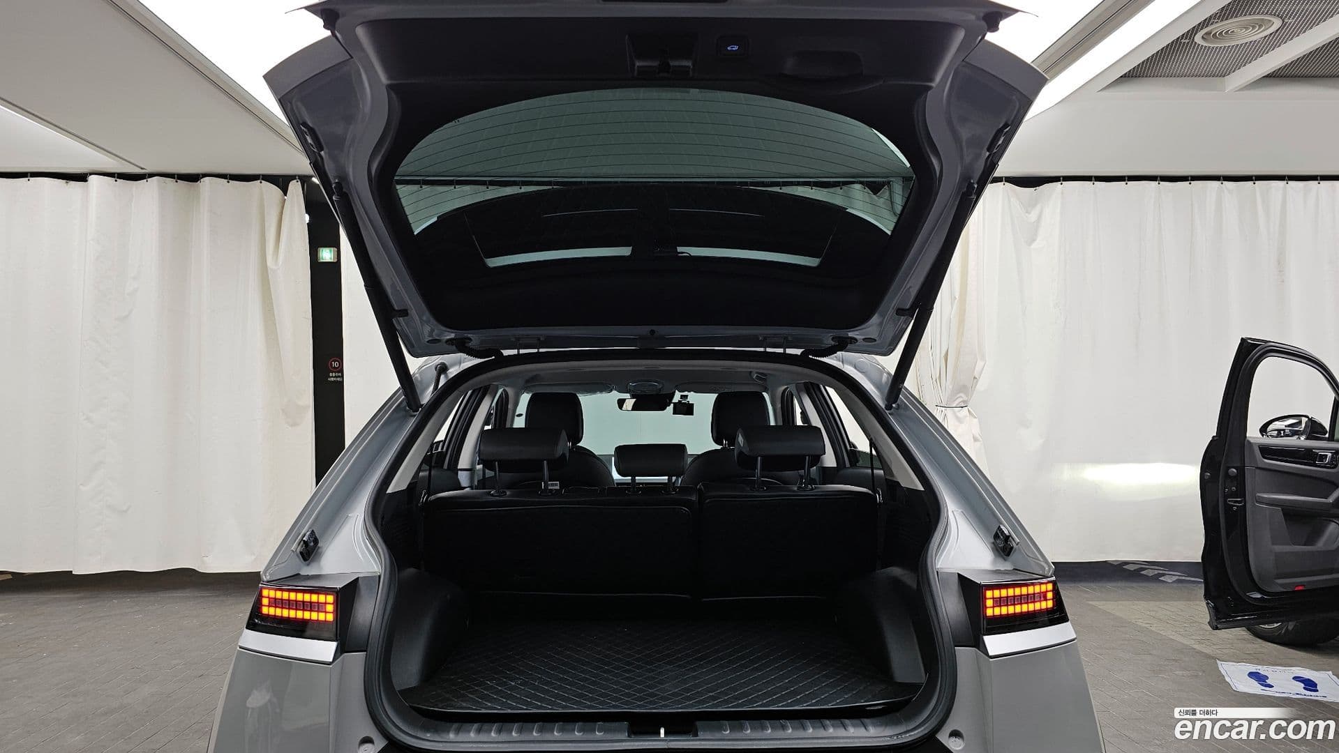 Main__Slider__Photo:Ioniq5 Hyundai 2023.10-19