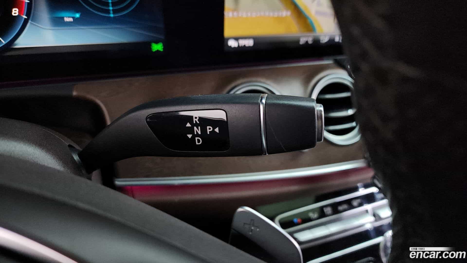 E-Class Mercedes-Benz 2017.10-INNER-009