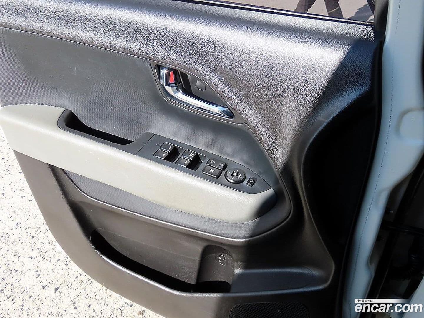 Main__Slider__Photo:RAY Kia 2019.5-10