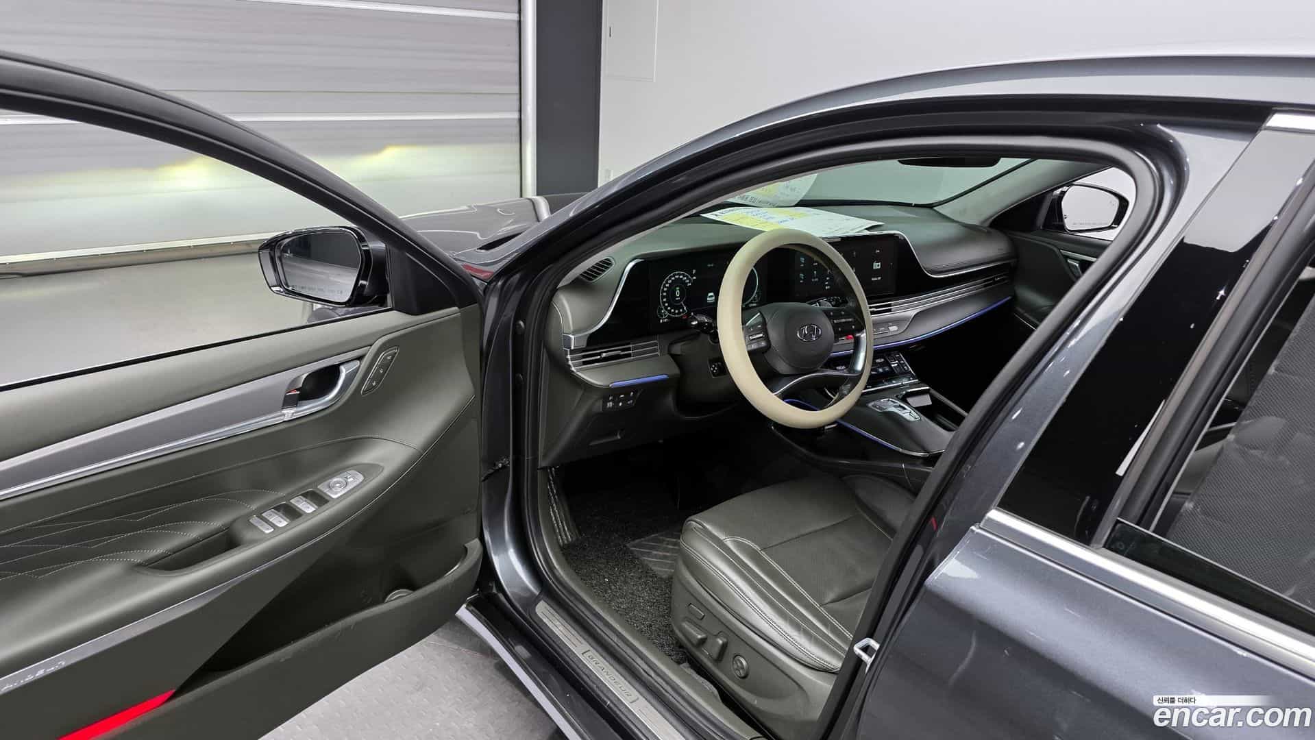 Grandeur Hyundai 2020.11-INNER-010