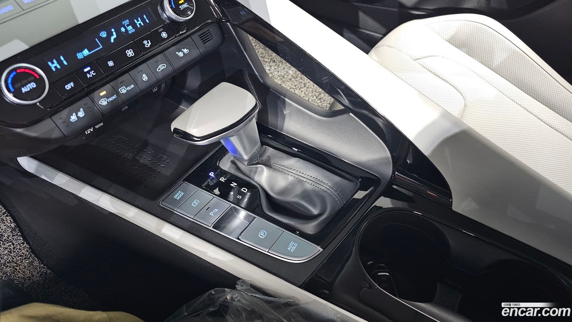 Main__Slider__Photo:AVANTE Hyundai 2022.11-8