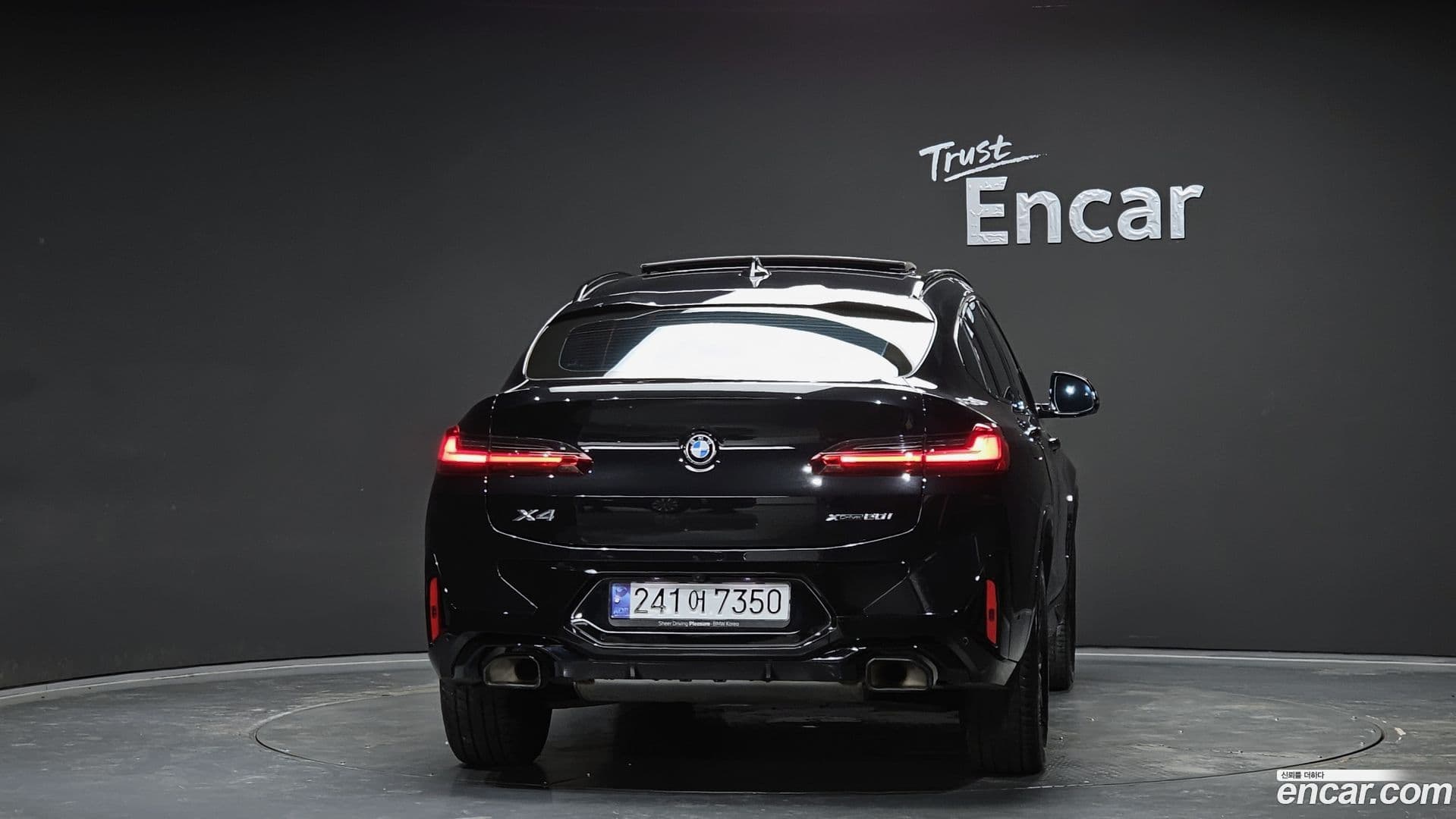 Main__Slider__Photo:X4 BMW 2024.0-3